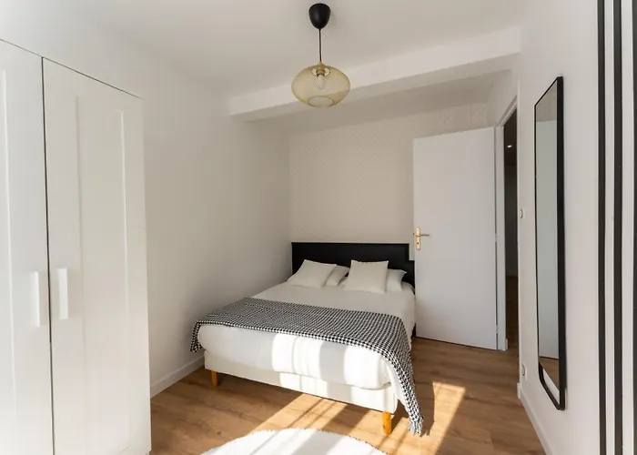 Otel La Casa Vina — Family For 6 Hérouville-Saint-Clair