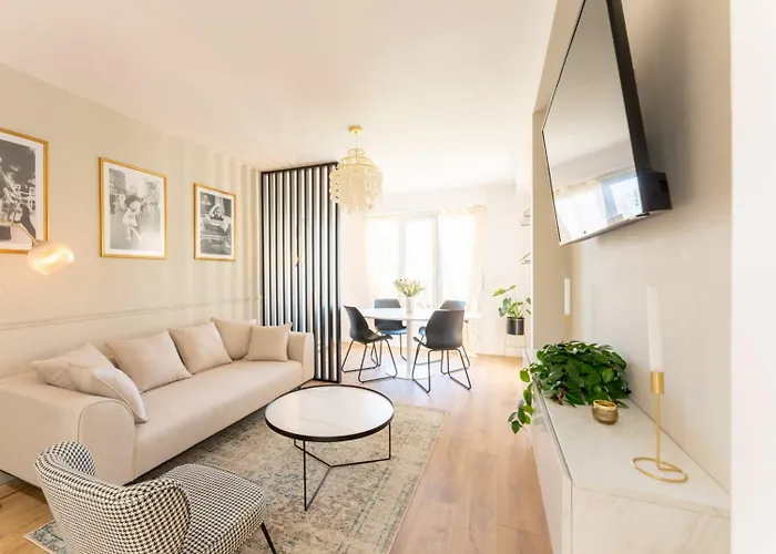 Otel La Casa Vina — Family For 6