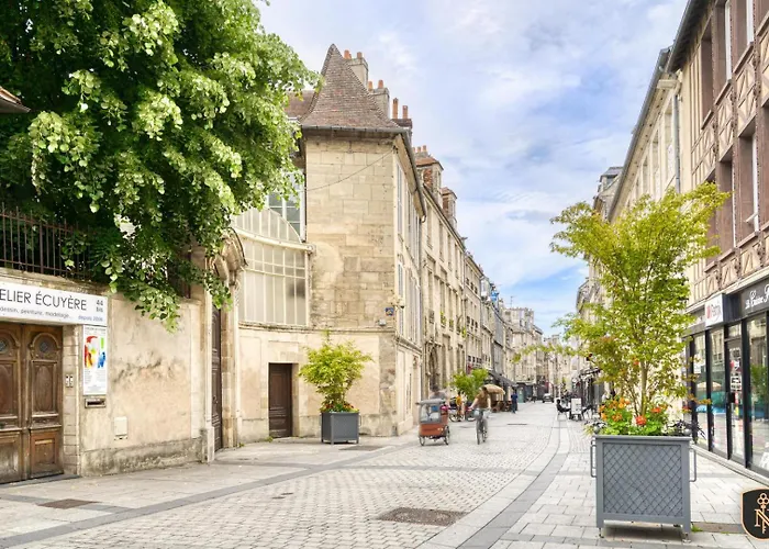 Otel La Casa Vina — Family For 6 *