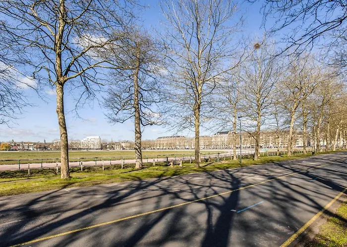 La Casa Vina — Family For 6 *